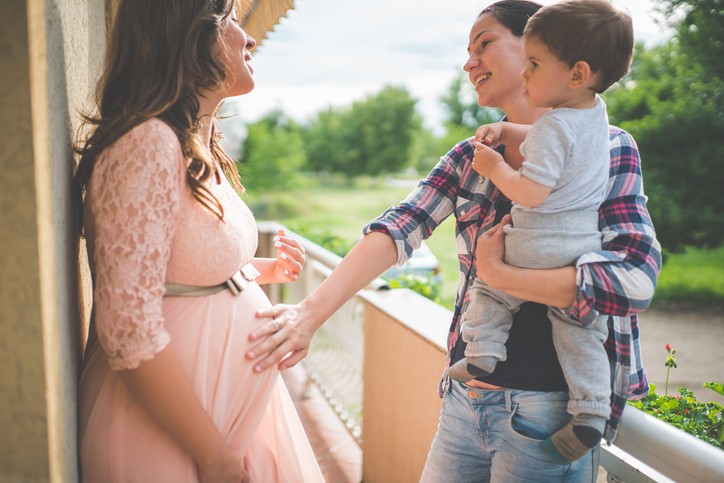 cara-atasi-perhatian-berlebih-kala-hamil-smartmama