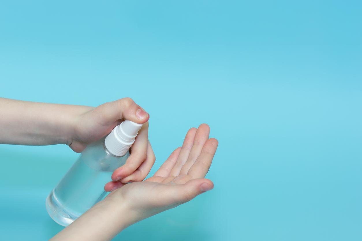 Dampak Penggunaan  Hand  Sanitizer  Pada Anak dan 